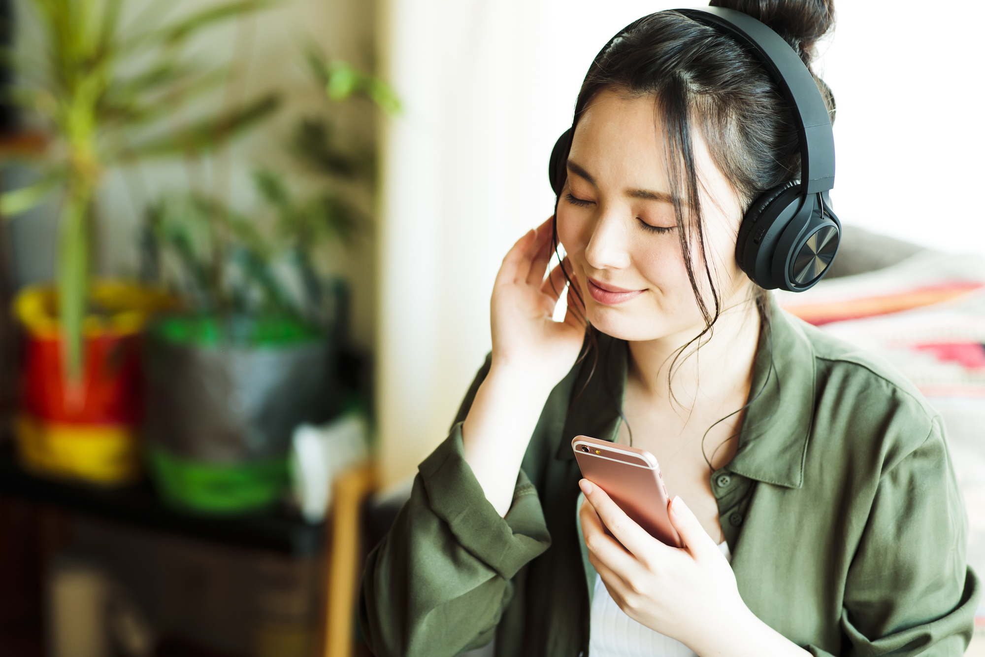 Spotify音声広告配信 背景 イメージ